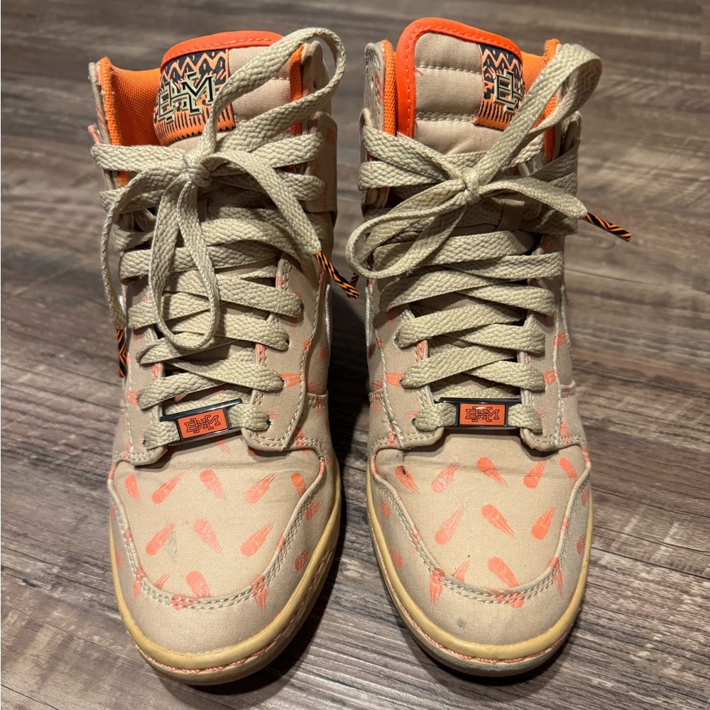 Nike BHM Dunk Sky High size 6